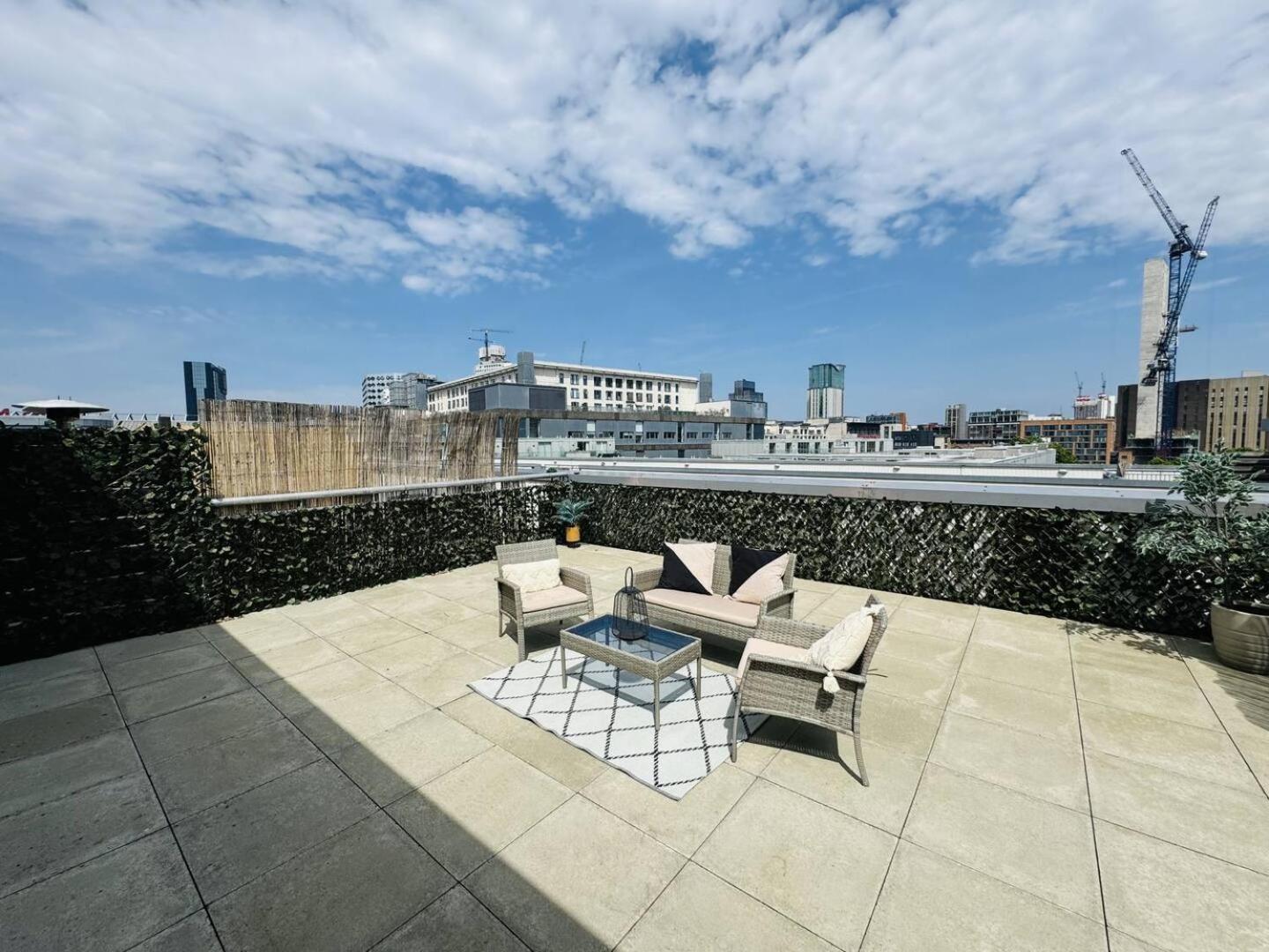 Апартаменты Birmingham Cube View Экстерьер фото